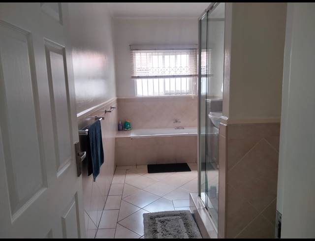 3 BEDROOM TOWNHOUSE FOR SALE IN FERNDALE